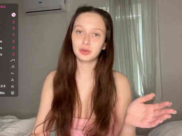 HanaHaeussler webcam