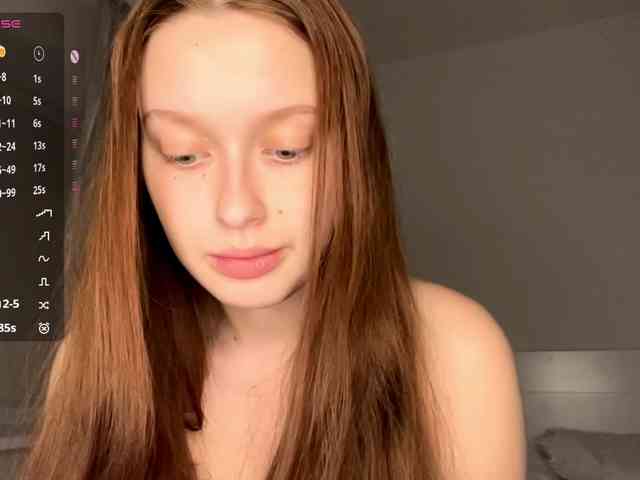 HanaHaeussler webcam