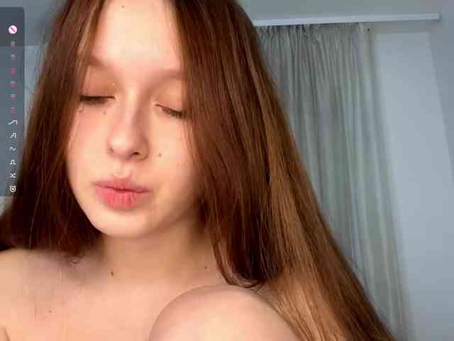 HanaHaeussler webcam