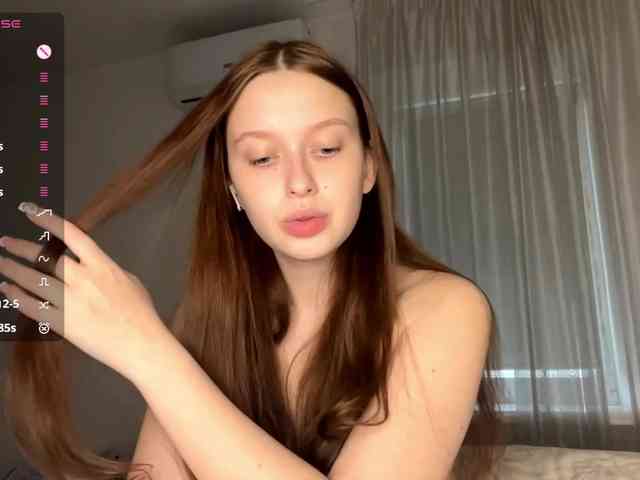 HanaHaeussler webcam
