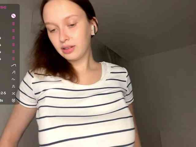 HanaHaeussler webcam