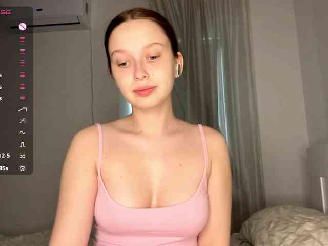 HanaHaeussler webcam