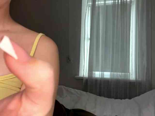 HanaHaeussler webcam