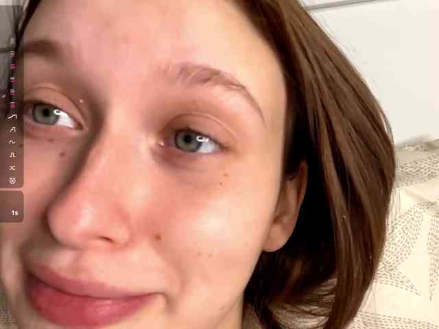 HanaHaeussler webcam