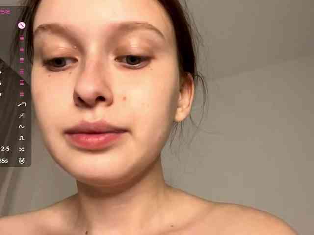 HanaHaeussler webcam
