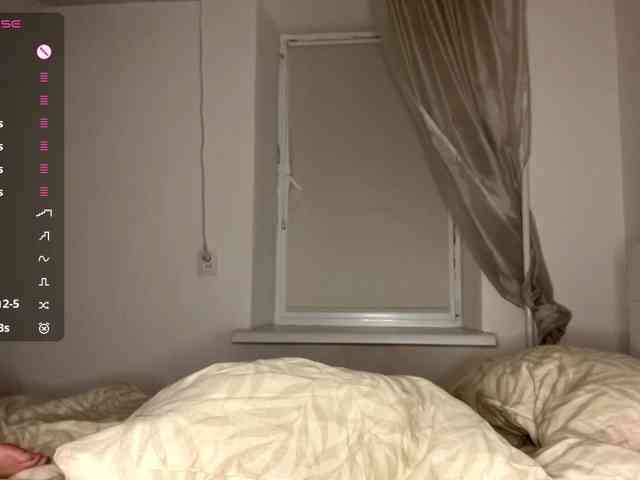 HanaHaeussler webcam