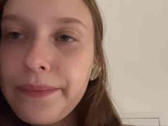 HanaHaeussler webcam