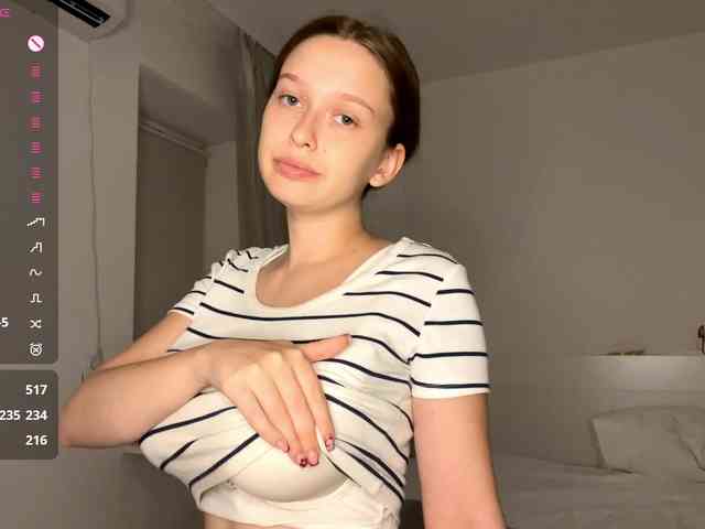 HanaHaeussler webcam