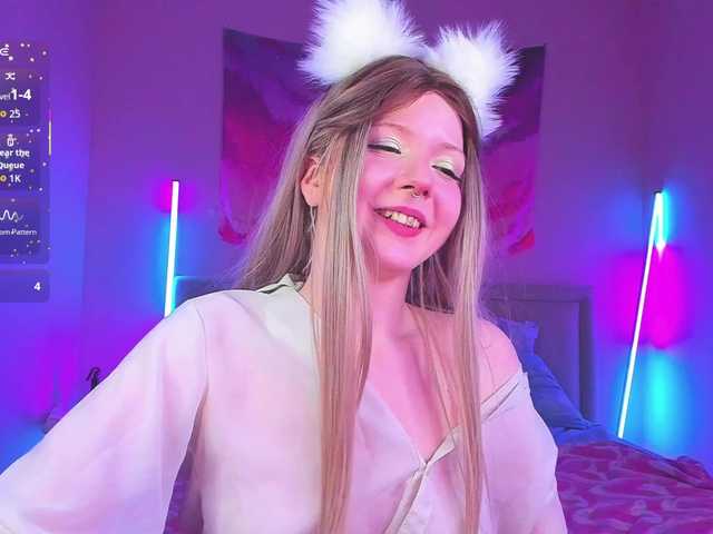 EvaforHIM live webcam show