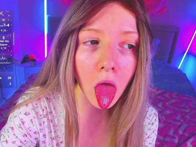 EvaforHIM live webcam show
