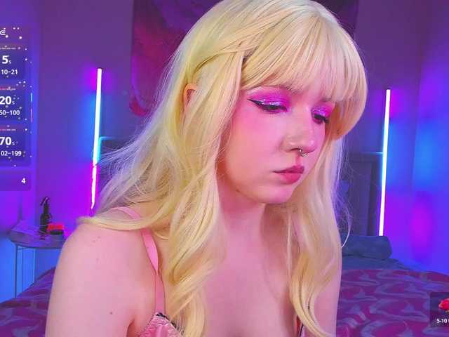EvaforHIM live webcam show