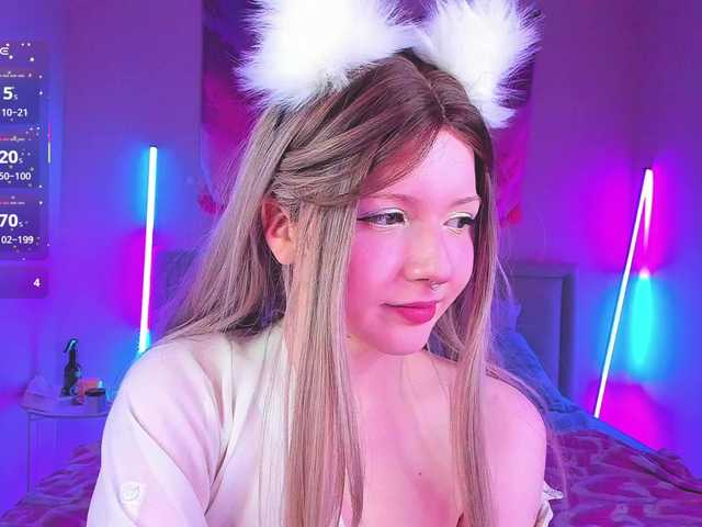 EvaforHIM live webcam show