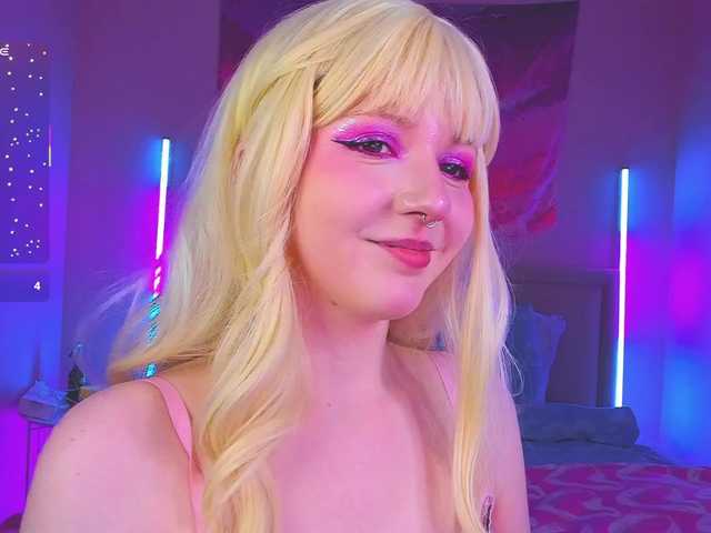 EvaforHIM live cam on BongaCams
