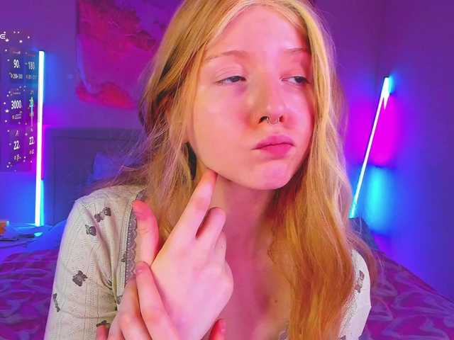 EvaforHIM live webcam show