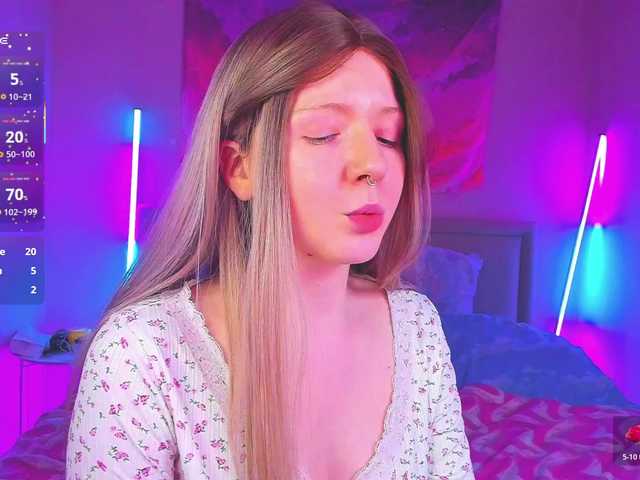 EvaforHIM live webcam show