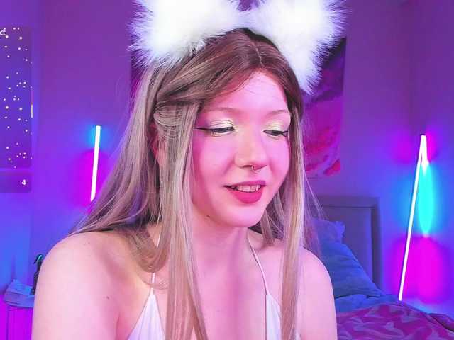 EvaforHIM live webcam show