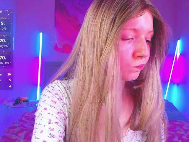 EvaforHIM live webcam show
