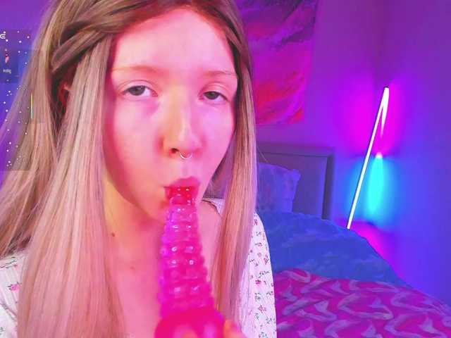 EvaforHIM live webcam show