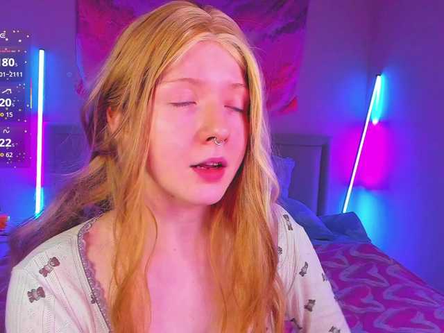 EvaforHIM live webcam show