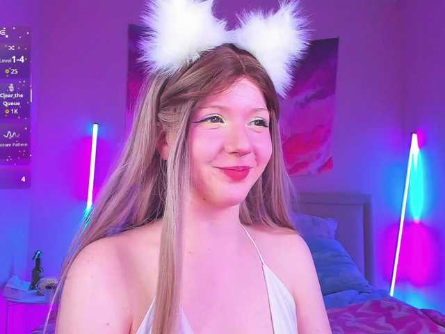 EvaforHIM live cam on BongaCams