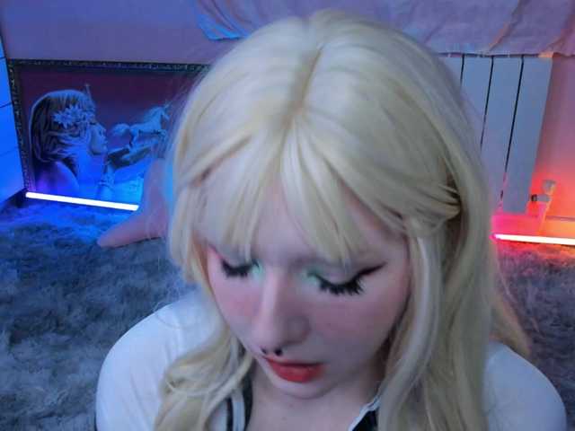 EvaforHIM's BongaCams show and profile