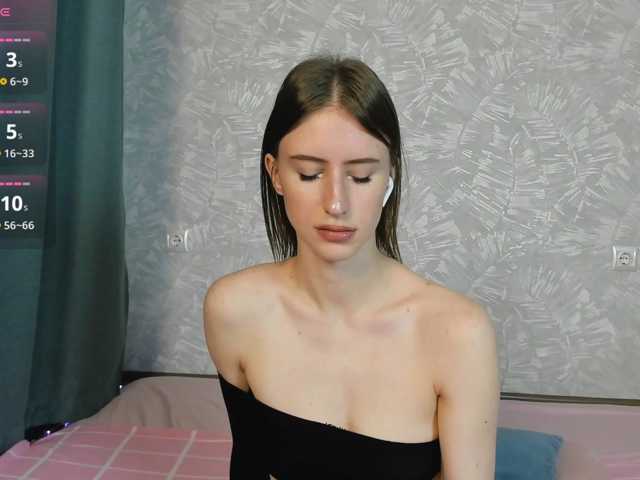 EllieRough live cam on BongaCams