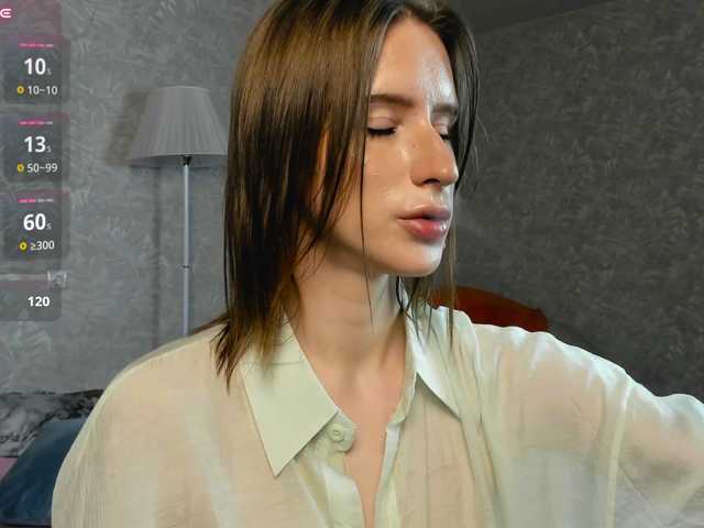 EllieRough live cam on BongaCams