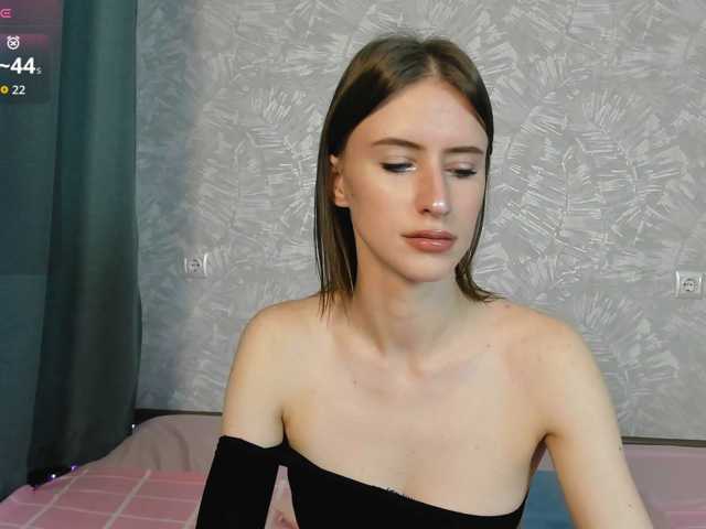 EllieRough live cam on BongaCams