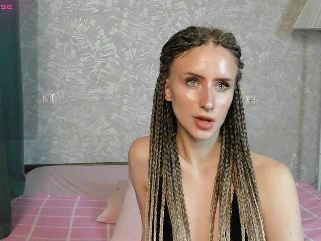 EllieRough live cam on BongaCams