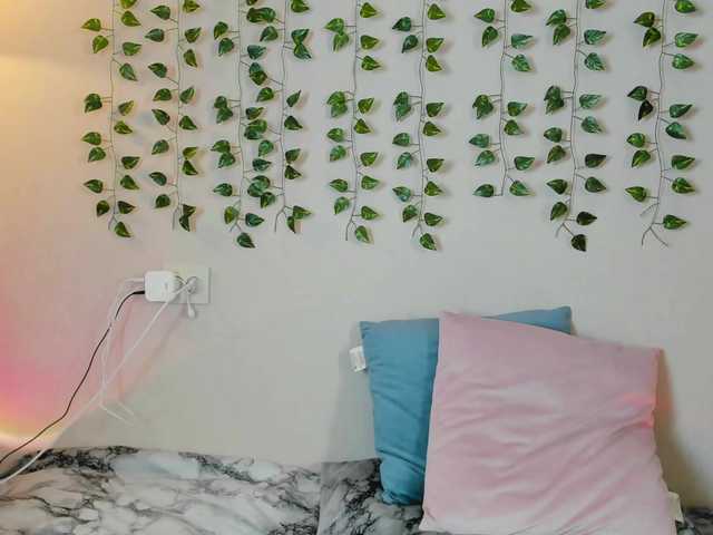 EllieRough live cam on BongaCams