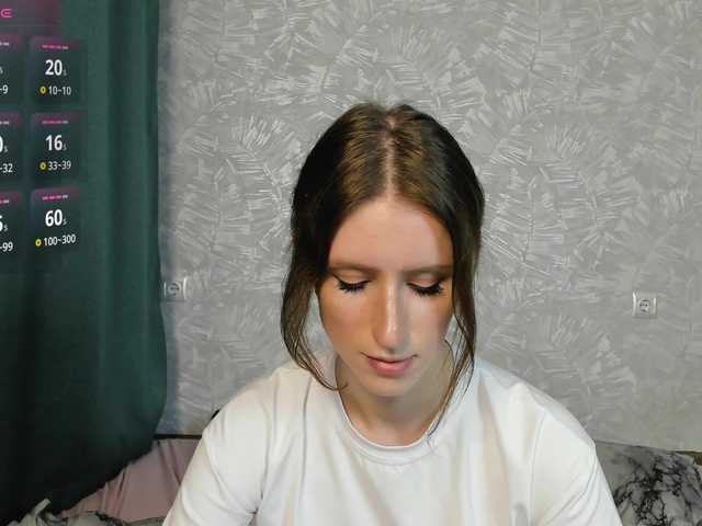 EllieRough live cam on BongaCams