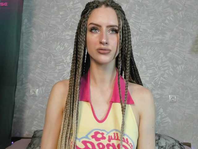 EllieRough live cam on BongaCams