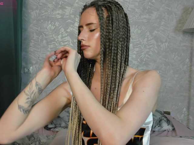 EllieRough live cam on BongaCams