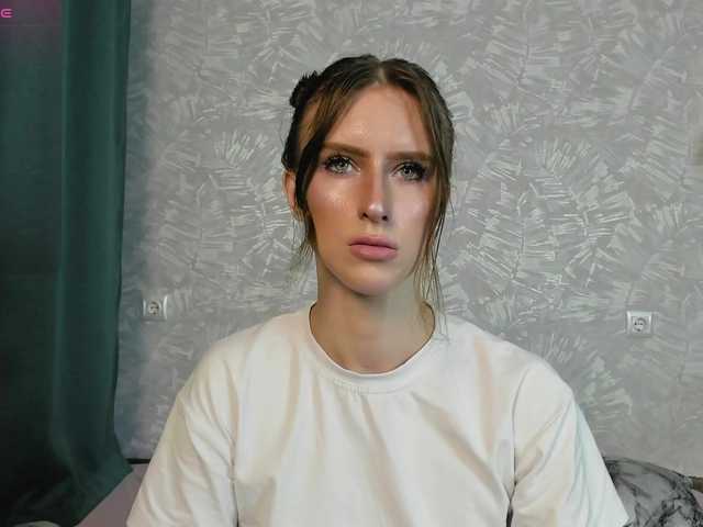 EllieRough live cam on BongaCams