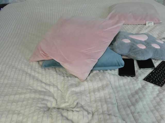 EllieRough live cam on BongaCams