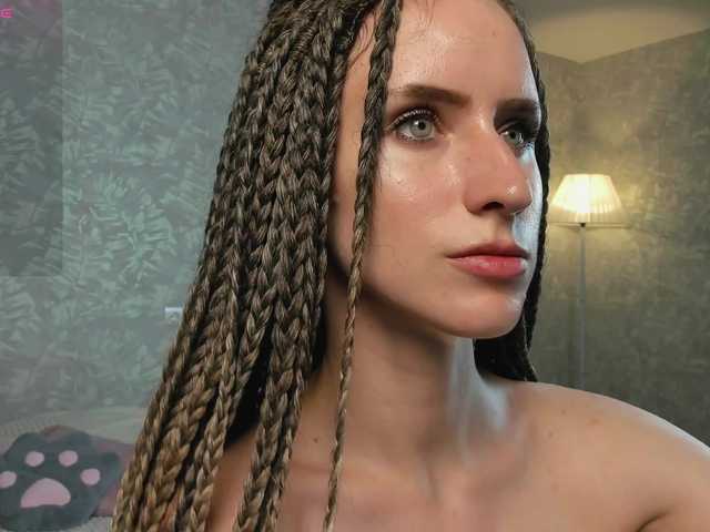 EllieRough live cam on BongaCams