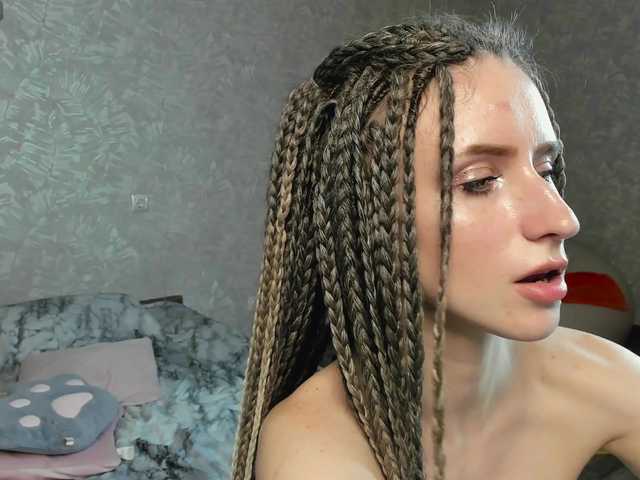 EllieRough live cam on BongaCams