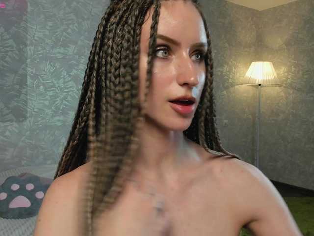 EllieRough live cam on BongaCams