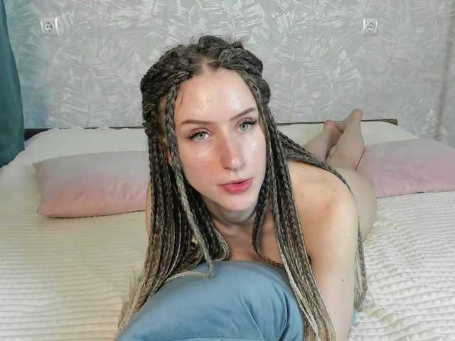 EllieRough live cam on BongaCams