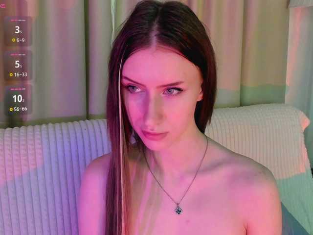 EllieRough live cam on BongaCams