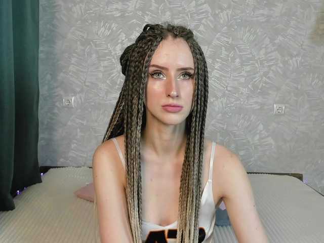 EllieRough live cam on BongaCams