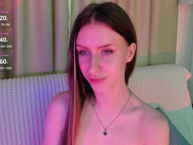 EllieRough live cam on BongaCams