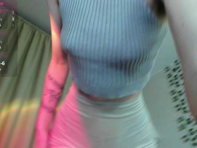 EllieRough live cam on BongaCams