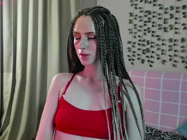 EllieRough live cam on BongaCams