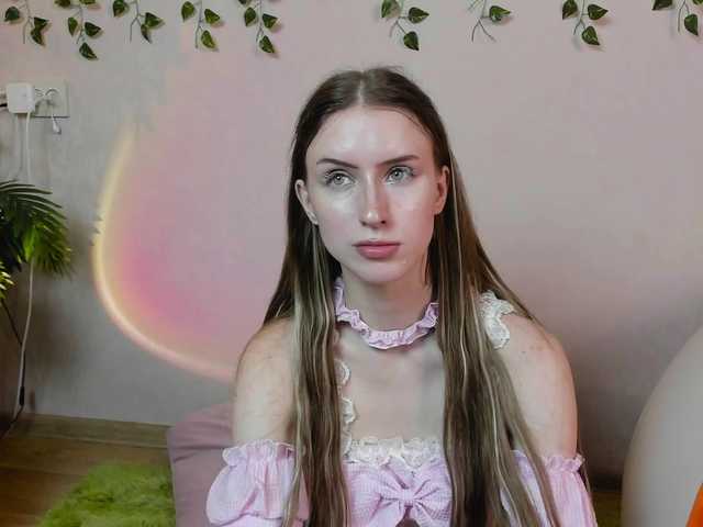 EllieRough live cam on BongaCams