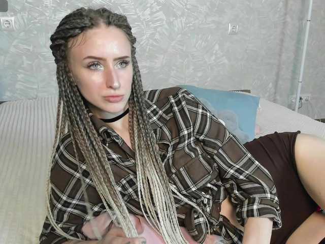 EllieRough live cam on BongaCams