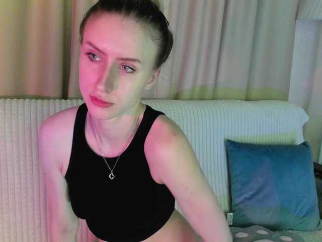 EllieRough live cam on BongaCams