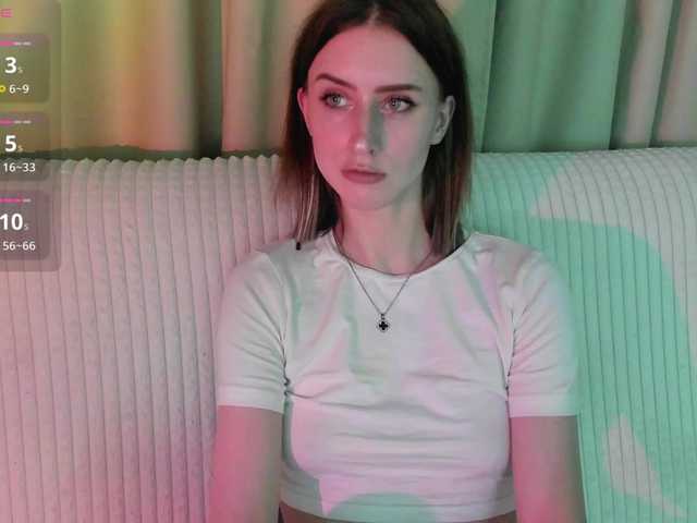 EllieRough live cam on BongaCams
