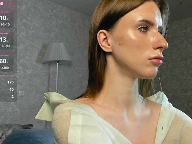 EllieRough live cam on BongaCams