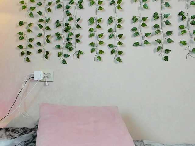 EllieRough live cam on BongaCams
